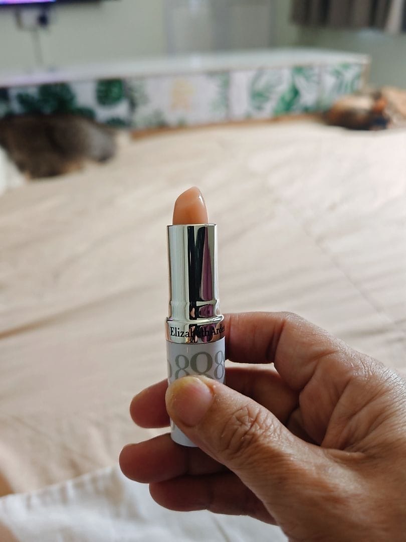 Customer photo review of Elizabeth Arden Eight Hour Lipcare Stick 3.7g