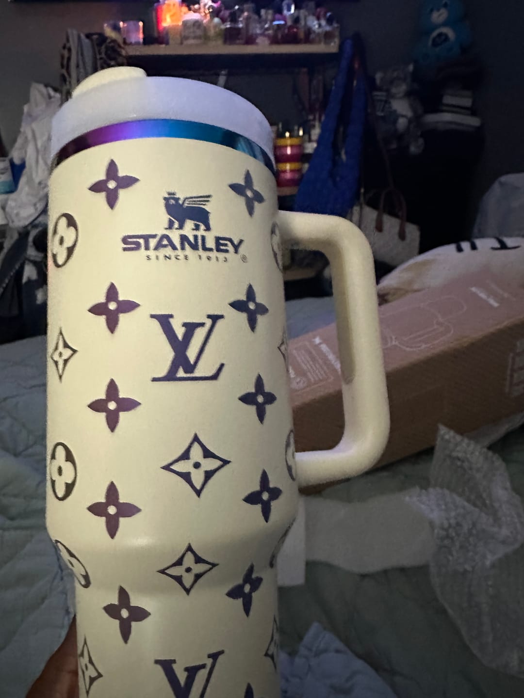 Customer photo review of Designer Holographic In-Car Insulated Cup 40 OZ