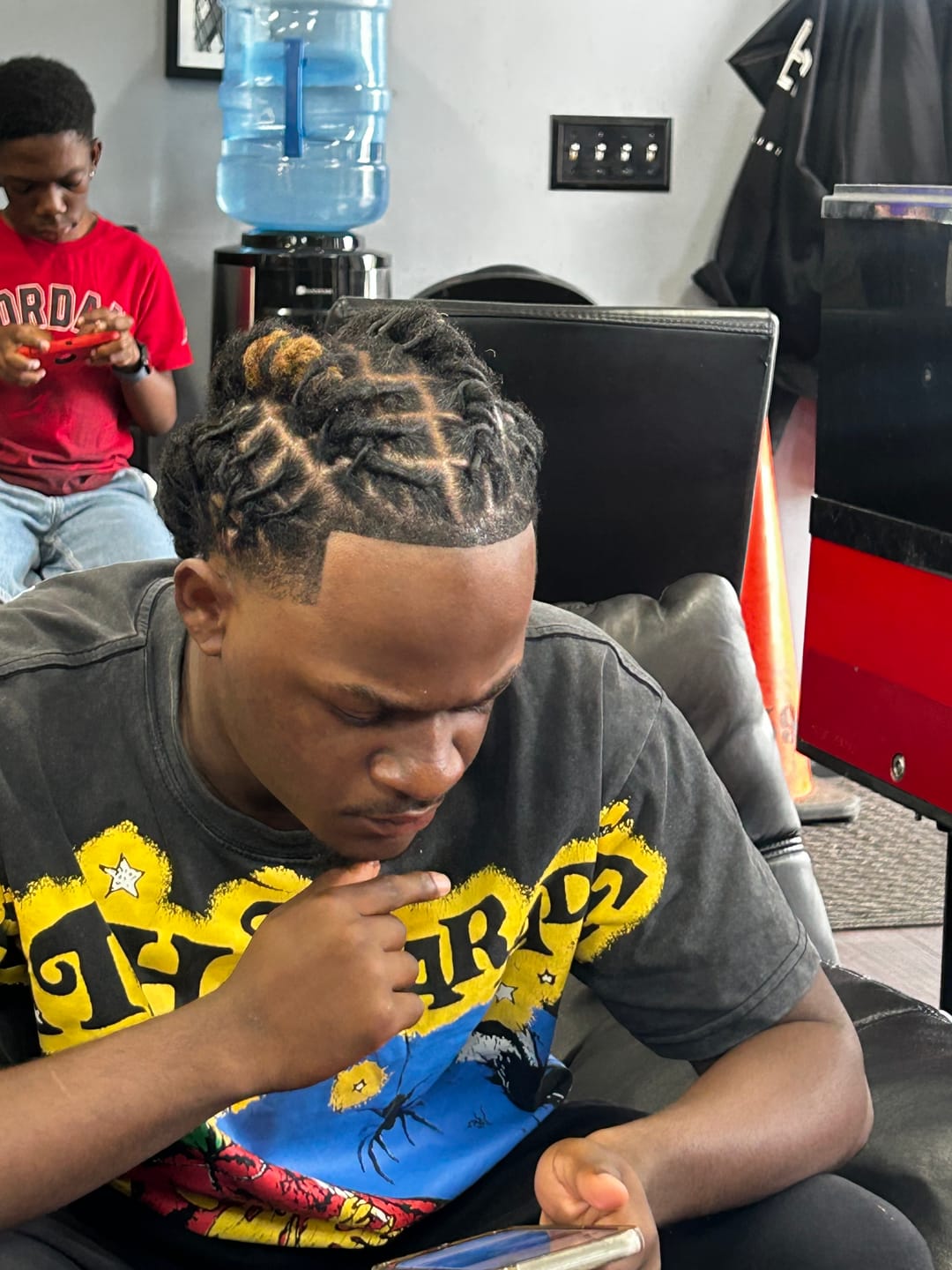 Customer photo review of Freshape Up 100 Packs – Barber Shampoo Infused Sponges for Hairline Cleaning (No Rinse)