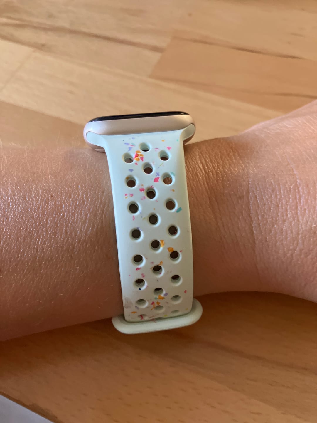 Customer photo review of arktisband Apple Watch Silikonarmband "Carnival"
