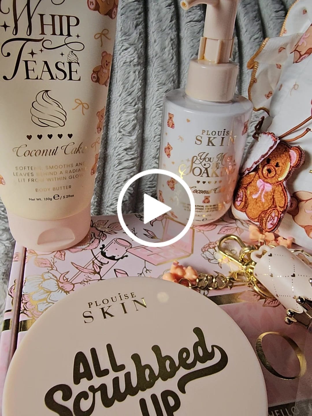 Kundevideoanmeldelse af Teddy Touch Large Print Bag & Bodycare Set