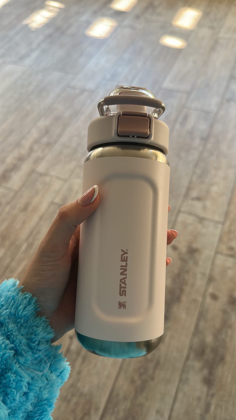 Customer photo review of Botella Wellspring Rose Quartz | 473 ml