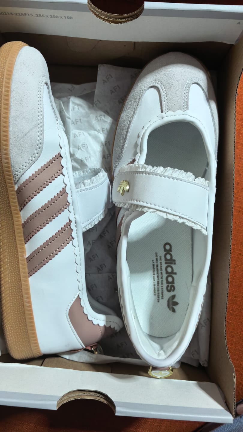 Customer photo review of Adidas Samba Jane Rosa Beige con olanes