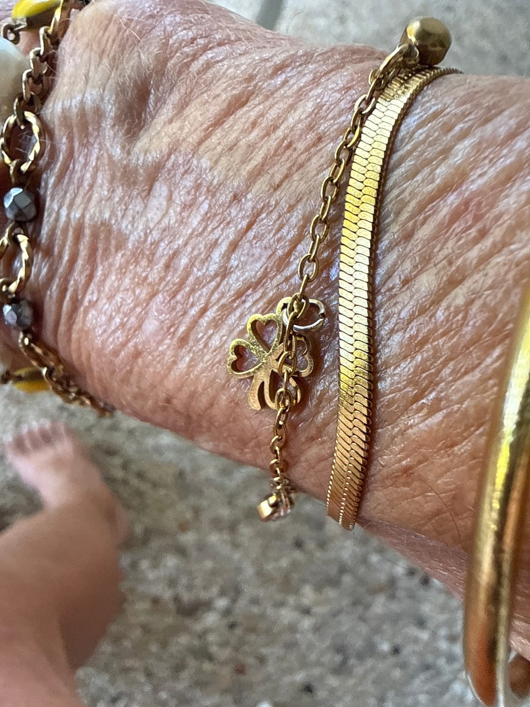 Customer photo review of Bracelet "Trèfle Enchanté" - Couleur Or / Argent