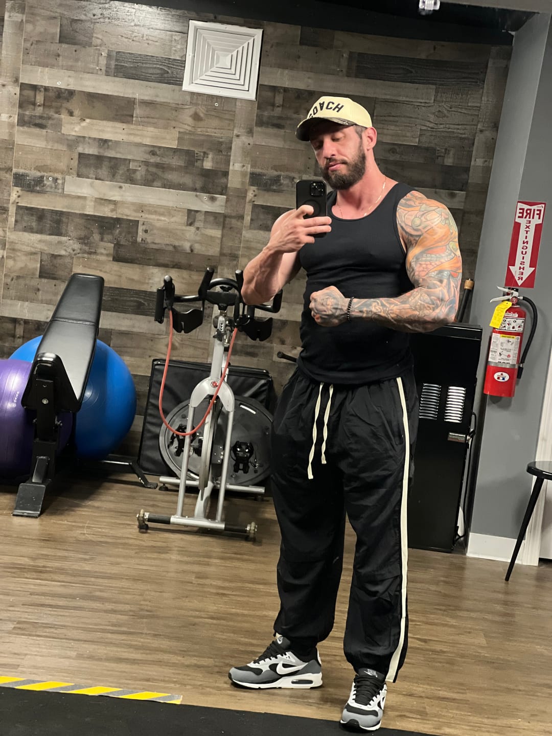 Customer photo review of 2064 - Sideline Joggers