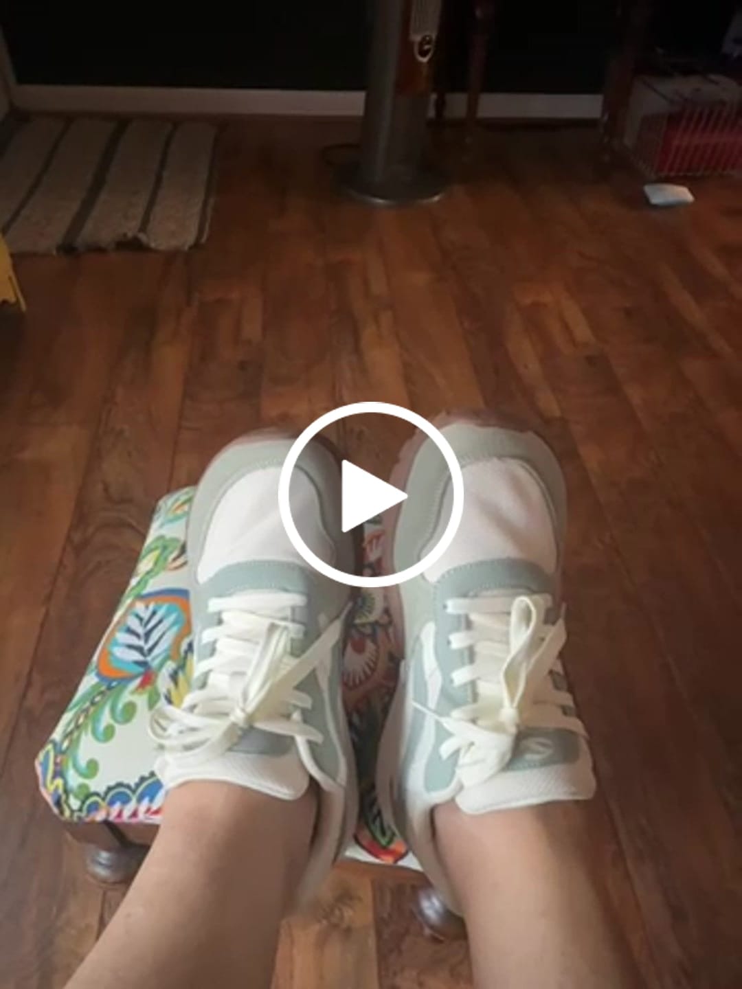 Customer video review of Hareball - Wide Toe Sneakers