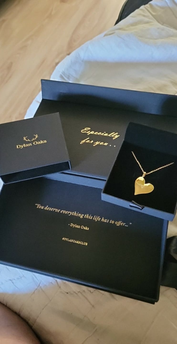 Customer photo review of Amore Pendant Necklace in Gold