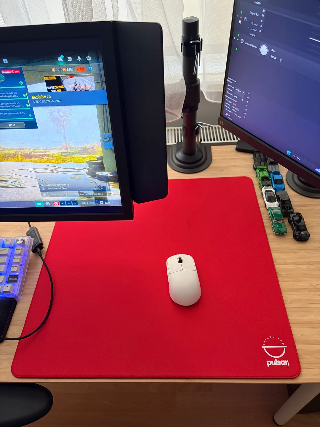 Customer photo review of Pulsar eS Saturn Pro Poron Mousepad