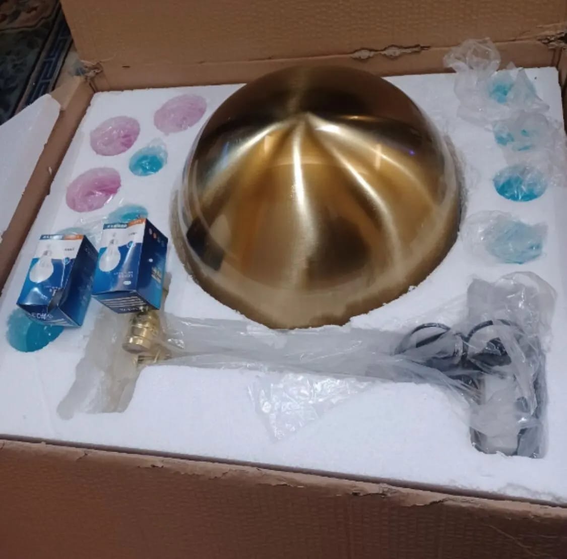 Customer photo review of Globo Table Lamp, Glass Spheres, White Marble Base, Gold Stem, E27