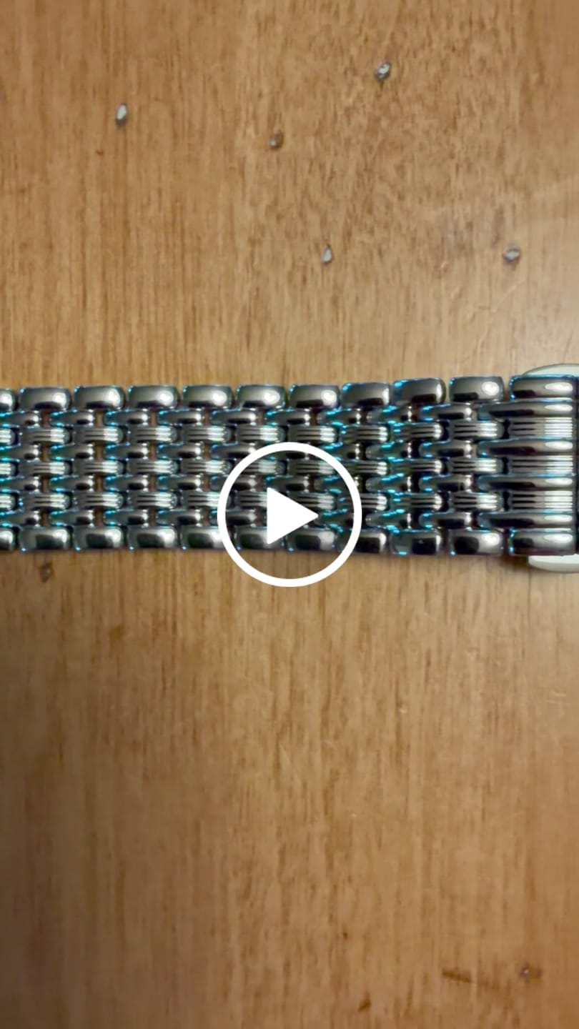 Customer video review of Metal link strap