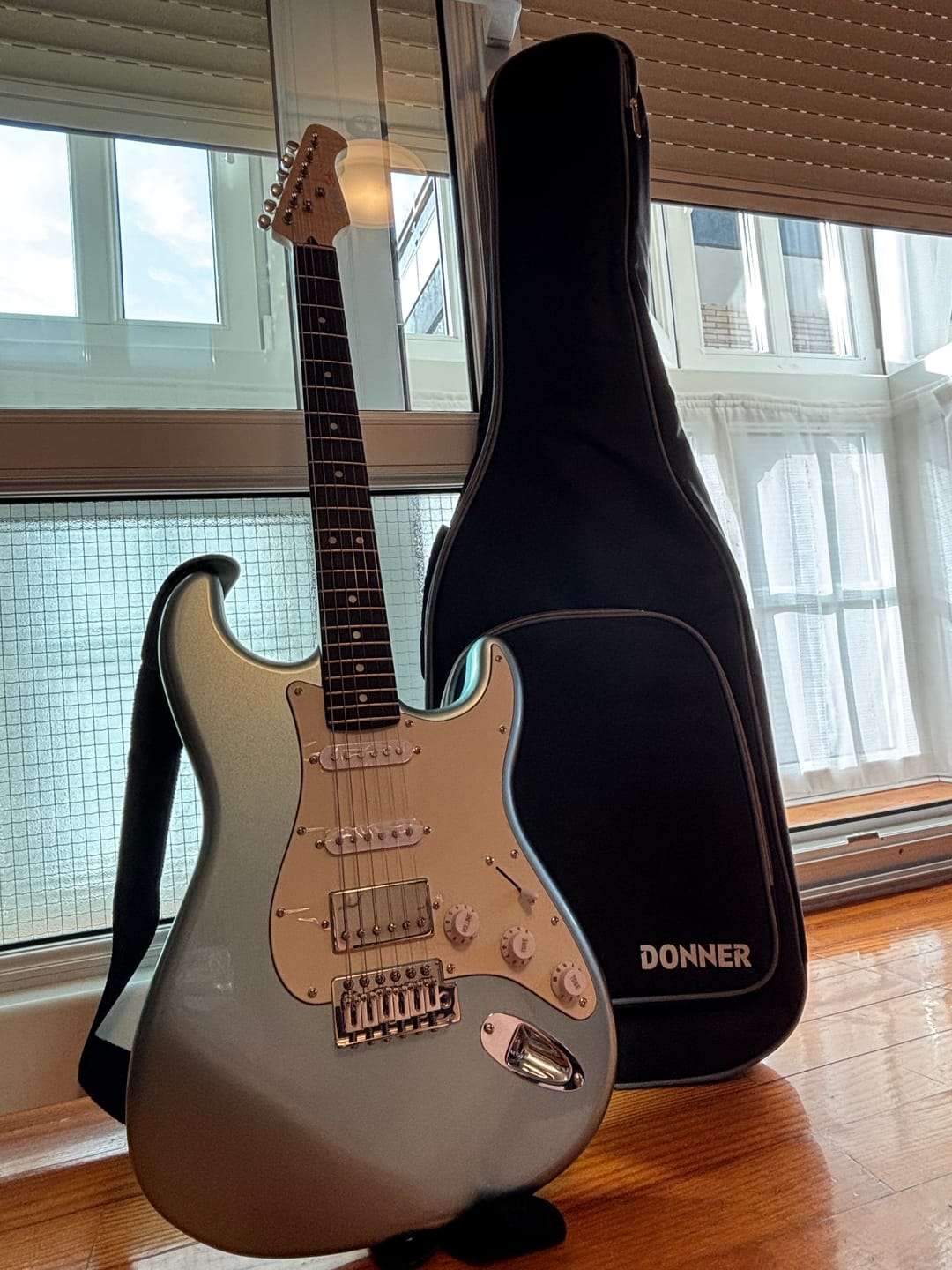 Customer photo review of Donner DST-152 Guitarra eléctrica