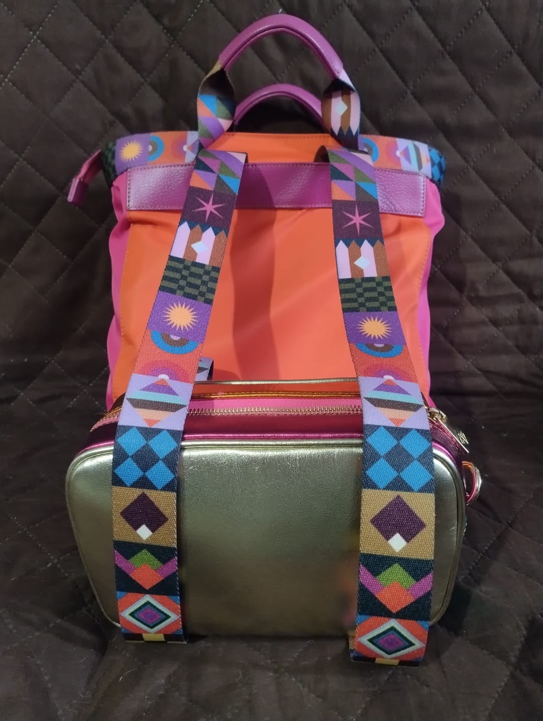 Customer photo review of Crossbody Tulum Rainbow Oro - Doble Correa