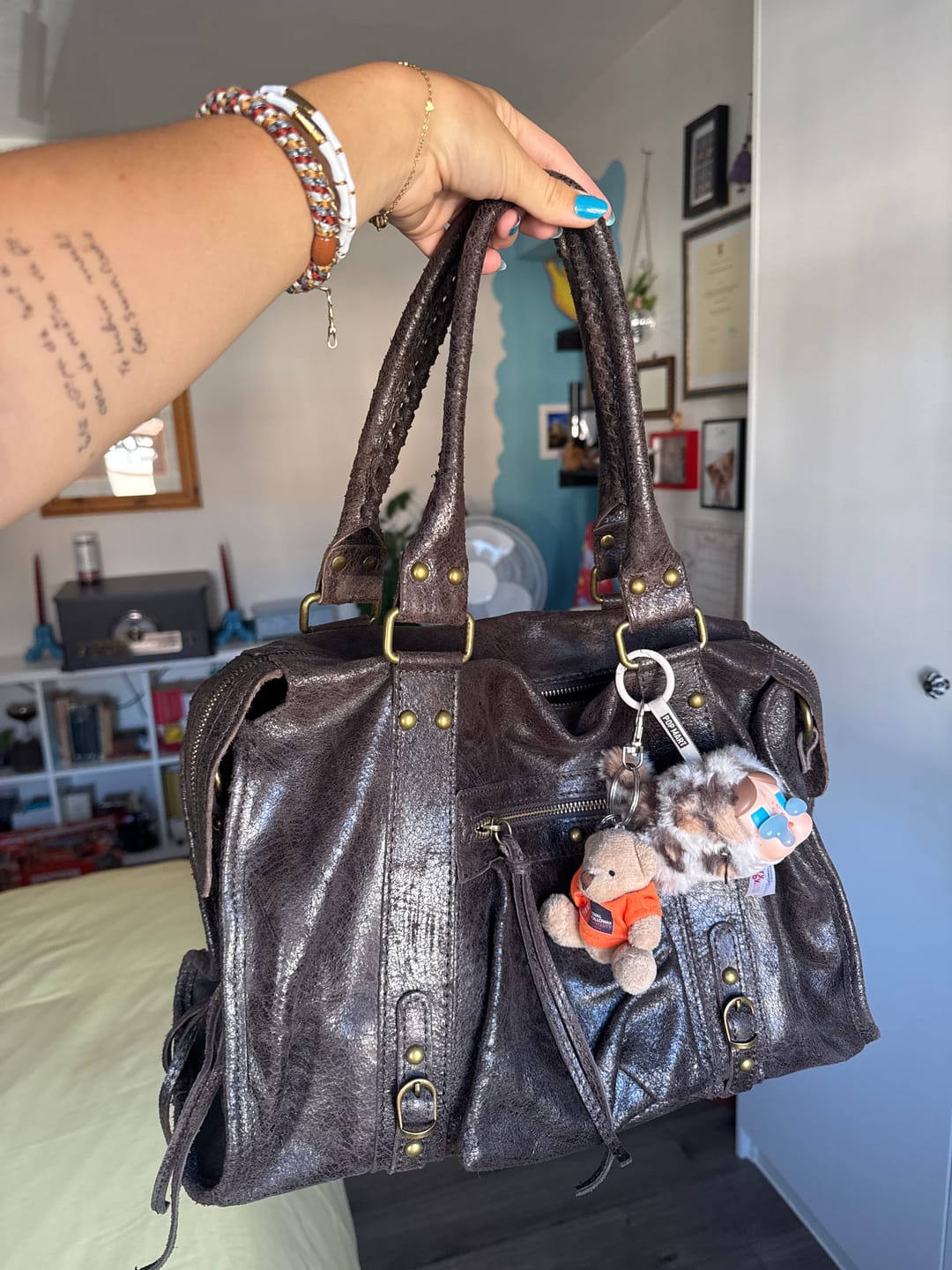 Customer photo review of It girl bag dark chocolate