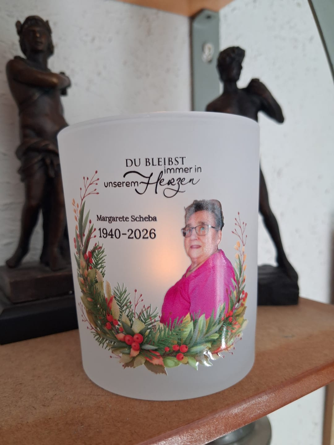 Customer photo review of Bei euch - Personalisiertes Teelicht