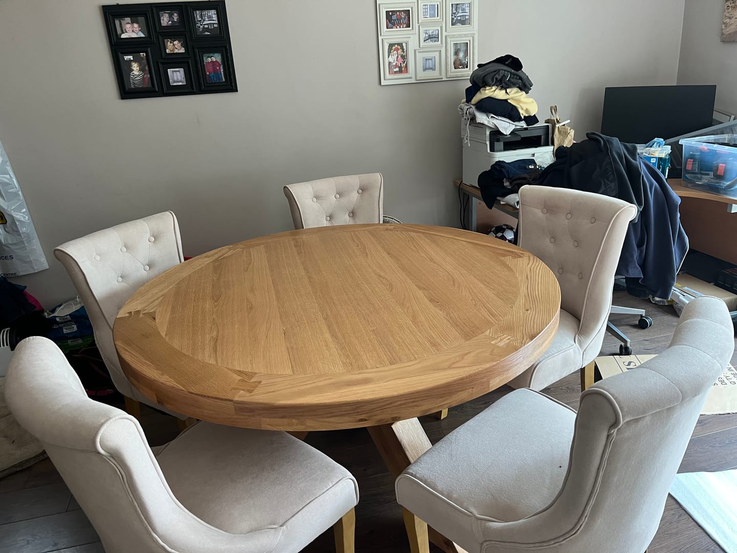 Customer photo review of Maximus Oak 1.4m Round Dining Table