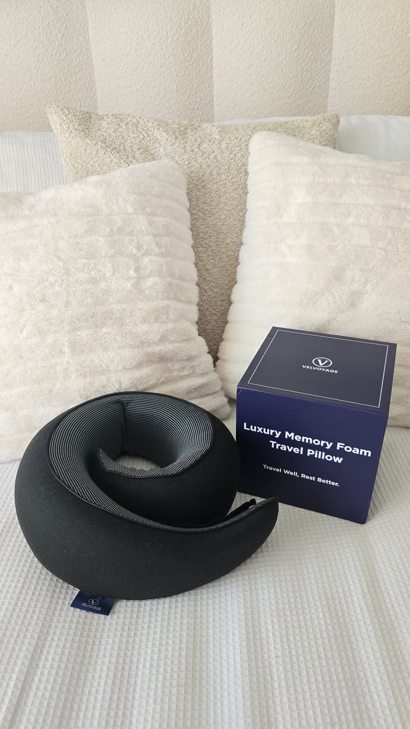 Customer photo review of Velvoyage 360° Memory Foam Travel Pillow - Black