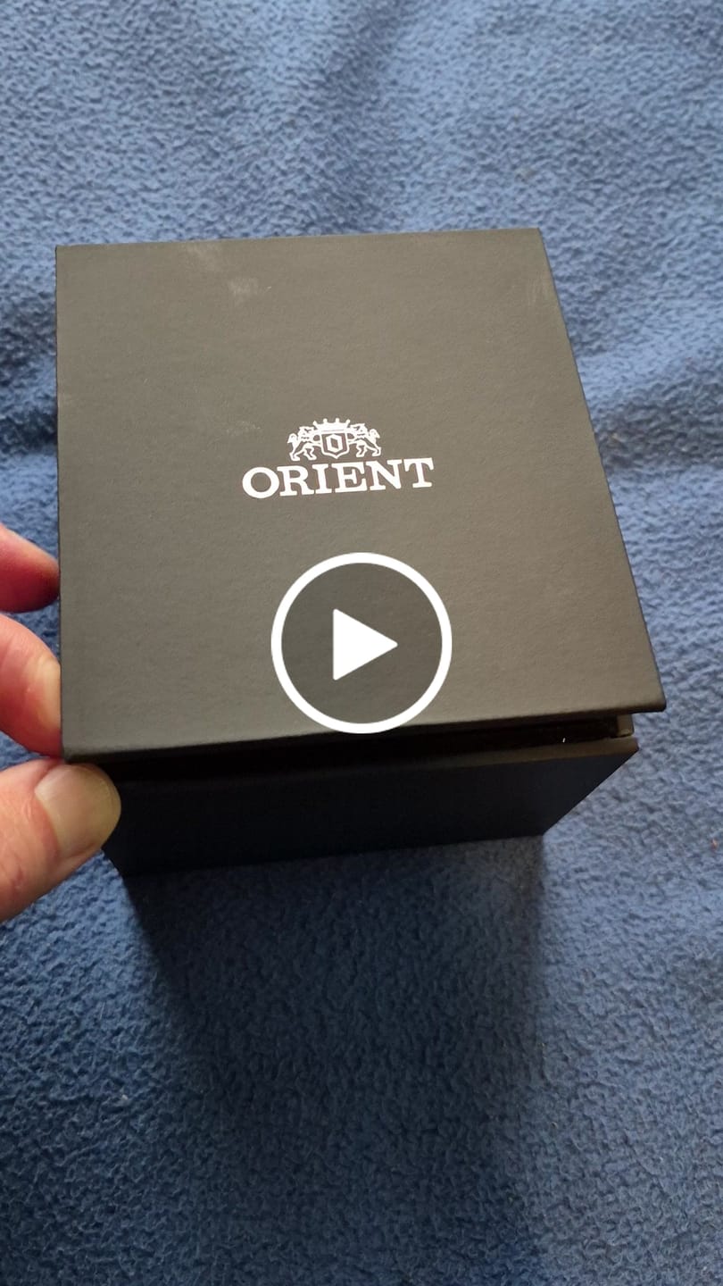 Customer video review of Reloj Orient TAG03001B Automático Open Heart Negro 38,5 mm