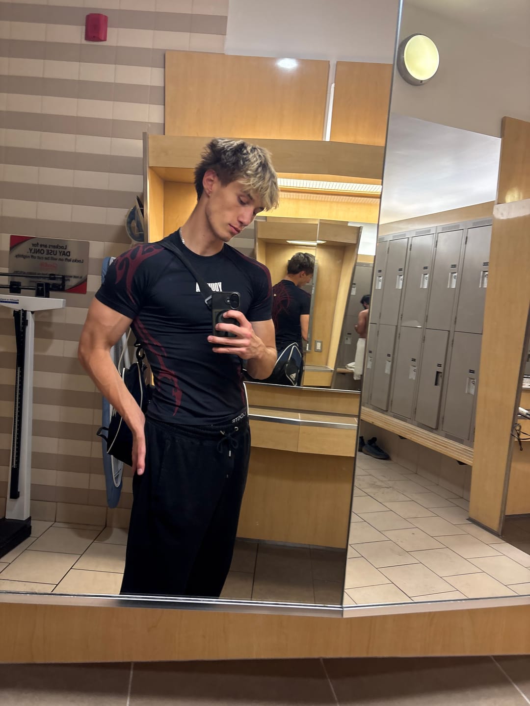 Customer photo review of 4067 - Gothic Compression Tees