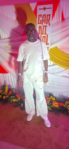 Customer photo review of Men's Deconstructed 3D Ruched Flared Pant SKUL53282