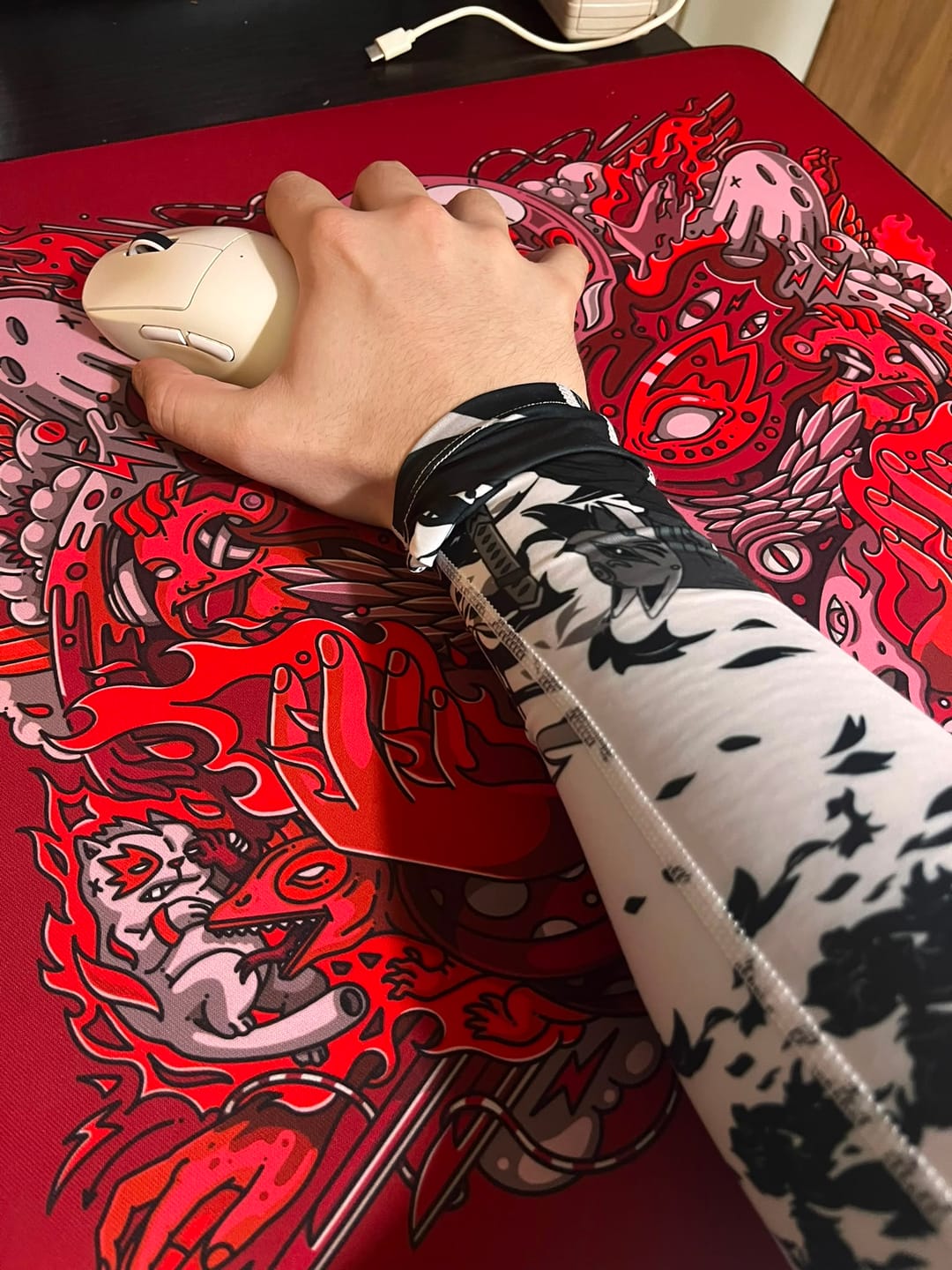 Customer photo review of Wraith Esports Arm Sleeve