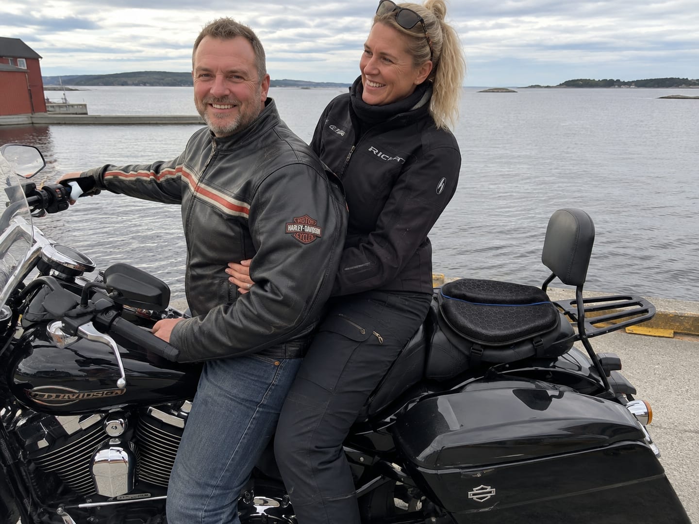 Customer photo review of 100% Gel Rider Cushion