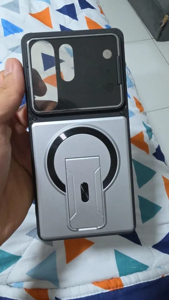 Customer photo review of LuxuryKase Hybrid Armour Case | Built-In Foldable Kickstand | Flip Camera Lens Protection Frame Design | MagSafe Compatible | Rugged PC & TPU Cover For iPhone & Samsung Series