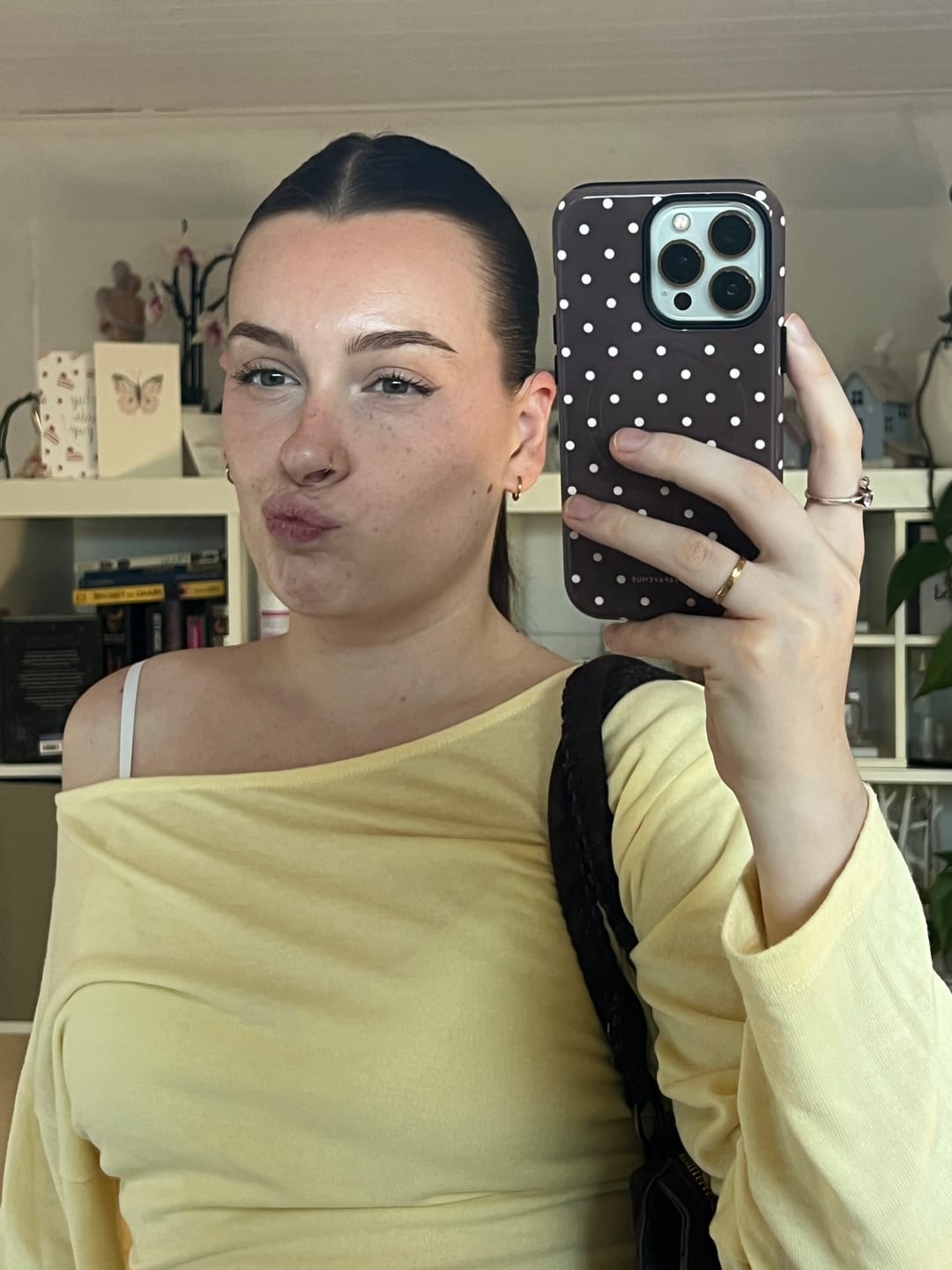 Customer photo review of Mocha Dot - Case