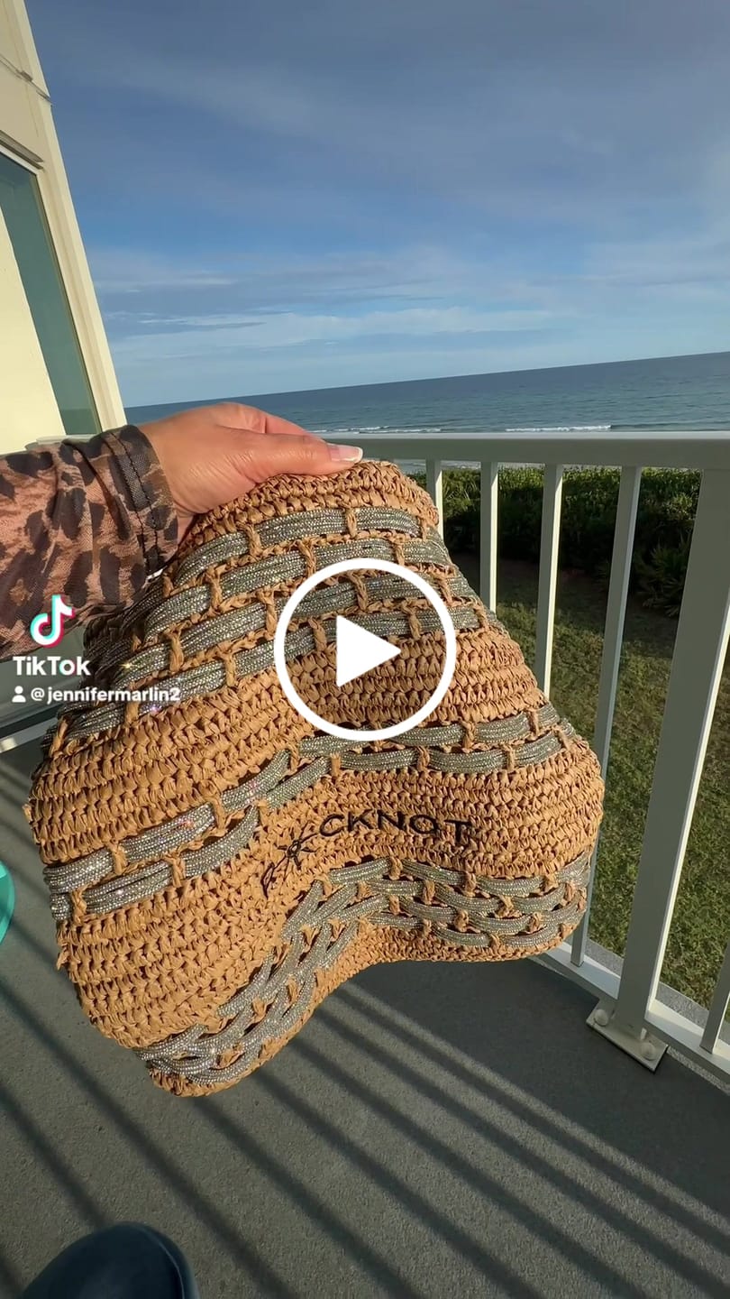 Customer video review of Zuma Straw Tote - Tan