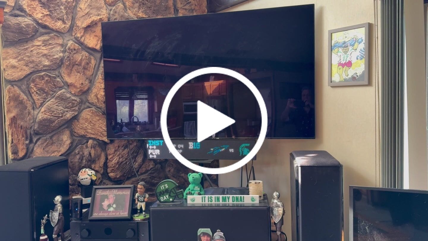 Customer video review of GLANCE Scroll