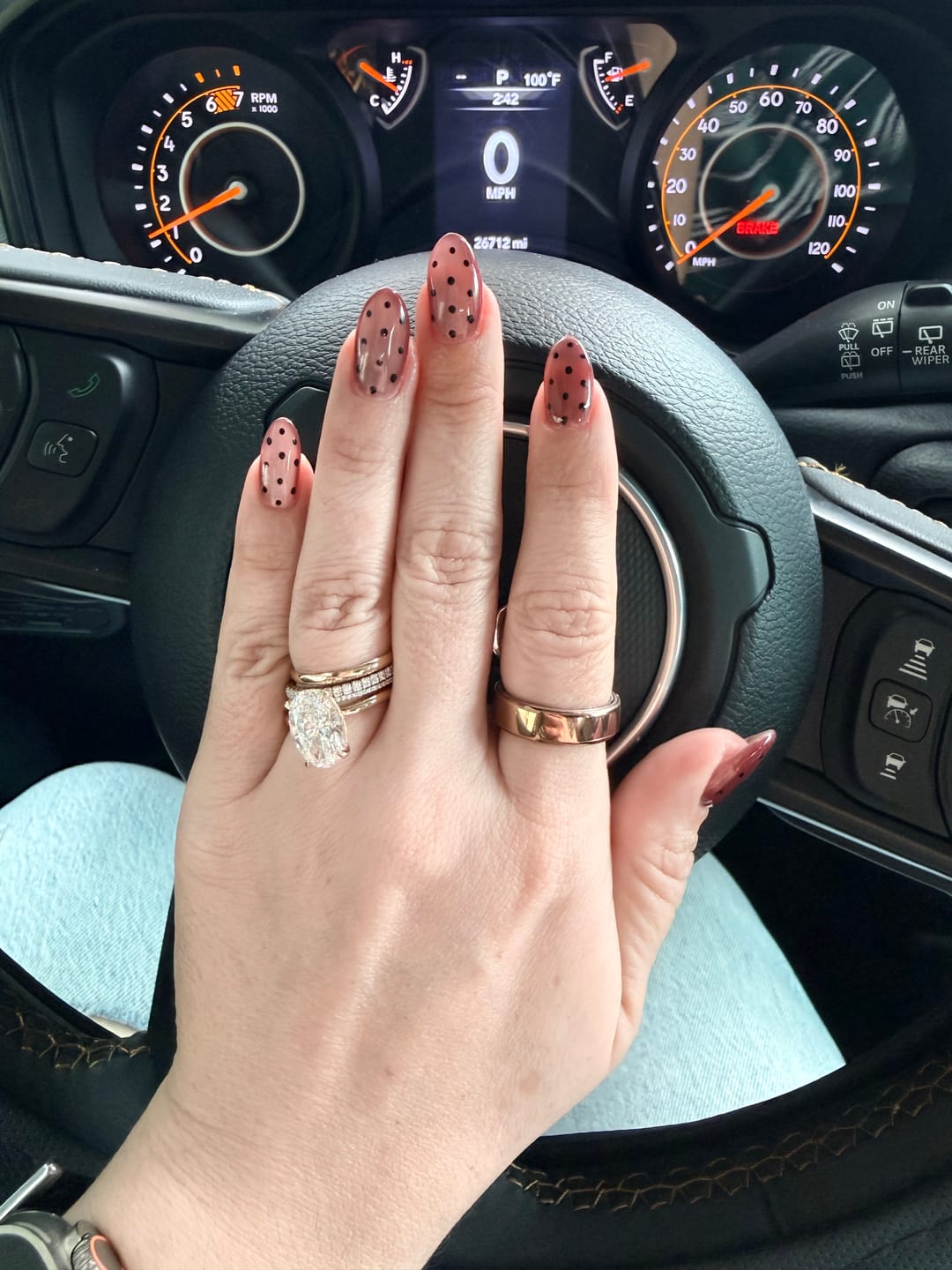 Customer photo review of Doveggs hidden halo engagement ring semi-mount only(Exclusively to DovEggs Stones)