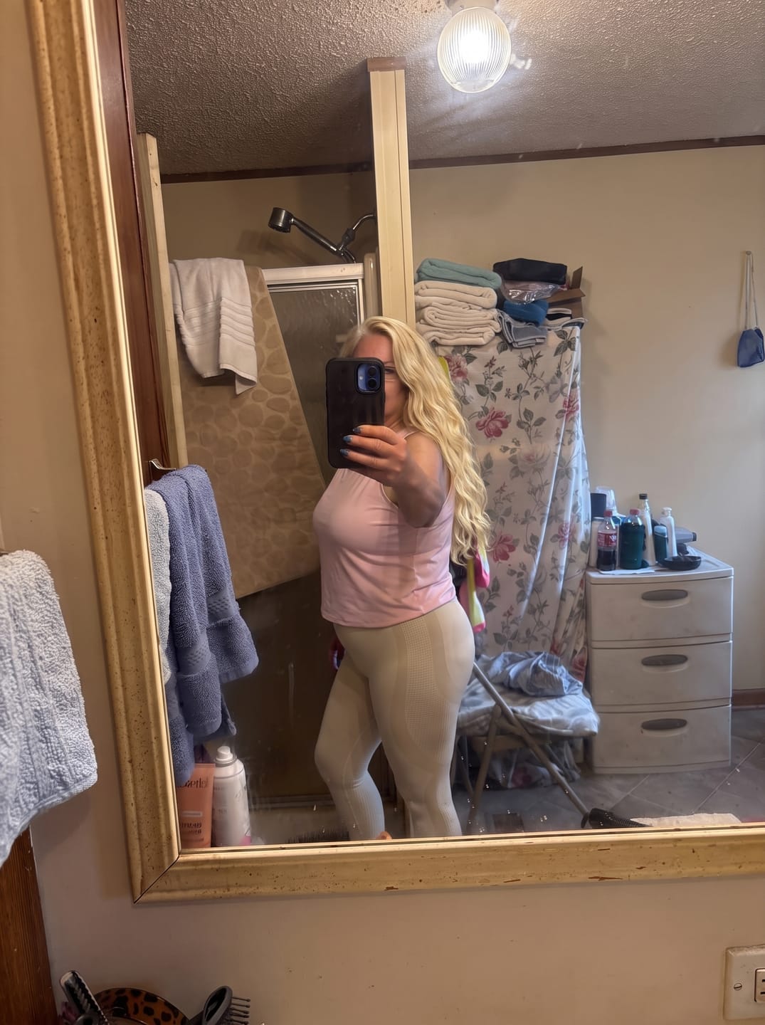 Customer photo review of 3D CelluSmooth High-Waisted Seamless Booty-Lifting Leggings | Silix