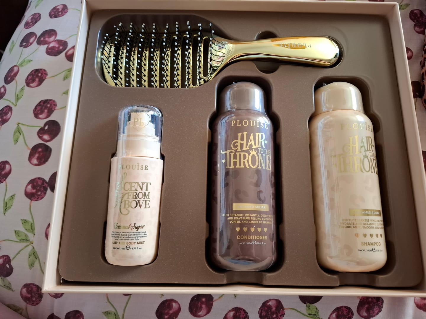 Customer photo review of Cheetah Claim To Tame Hair Care Set