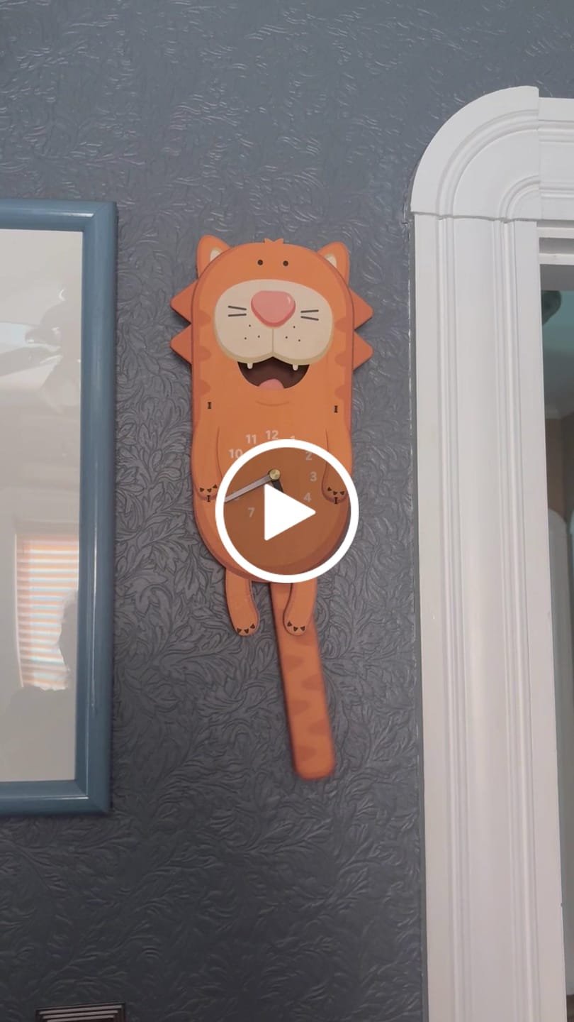 Customer video review of Tabby the Cat Pendulum Clock