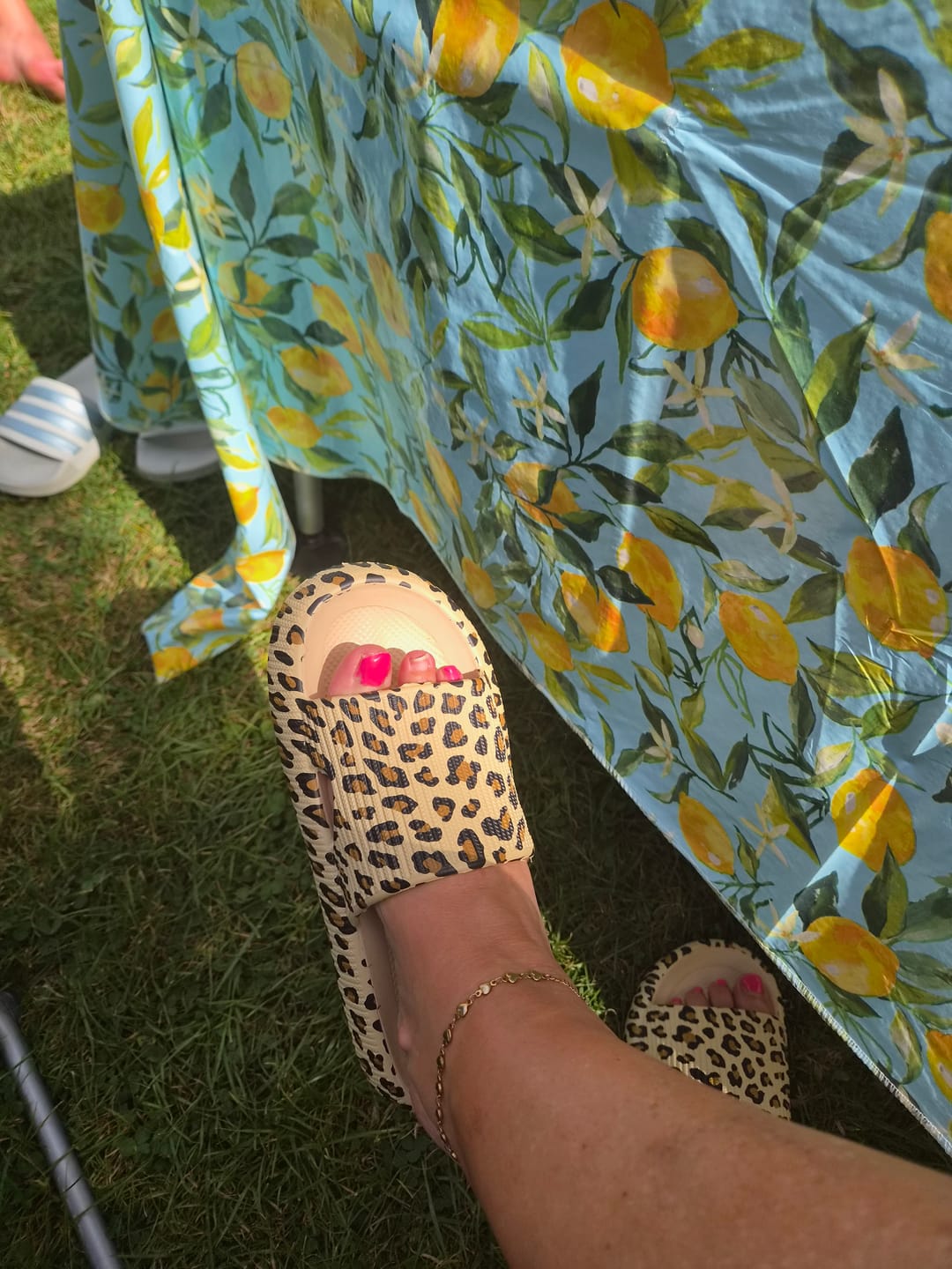 Customer photo review of HappyFlops Limited Editions