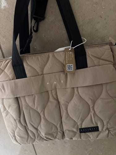 Customer photo review of Paz 23L Tote II