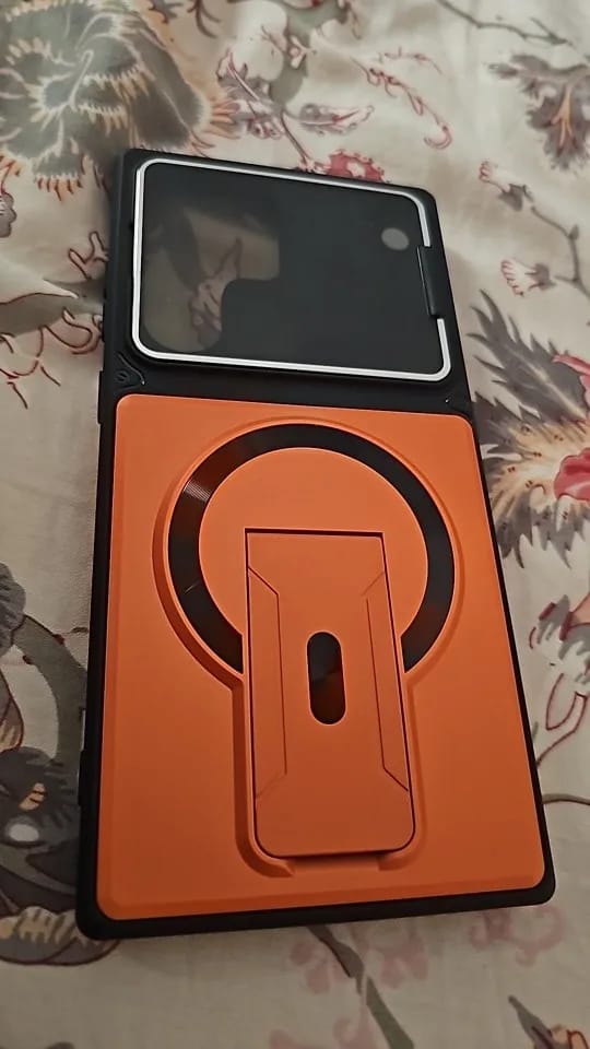 Customer photo review of LuxuryKase Hybrid Armour Case | Built-In Foldable Kickstand | Flip Camera Lens Protection Frame Design | MagSafe Compatible | Rugged PC & TPU Cover For iPhone & Samsung Series