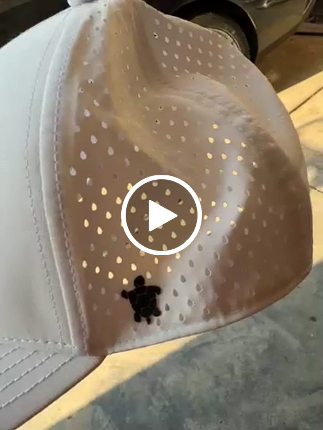Customer video review of KRADUL Kap