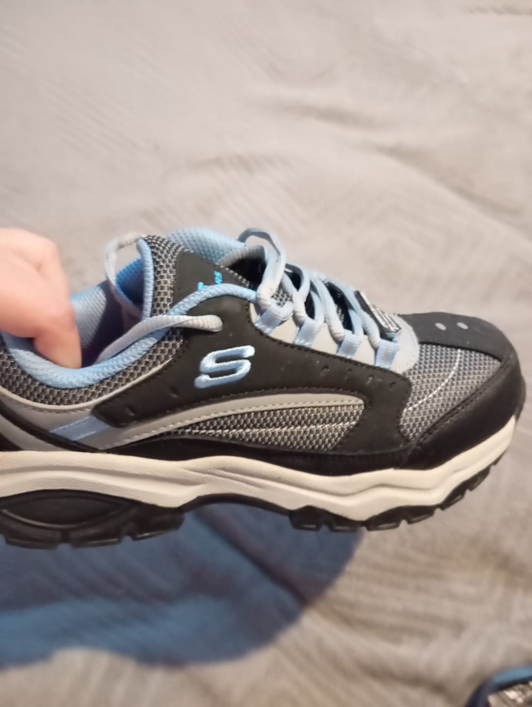 Customer photo review of Skechers Zapatilla Mujer Seguridad Biscoe Celeste