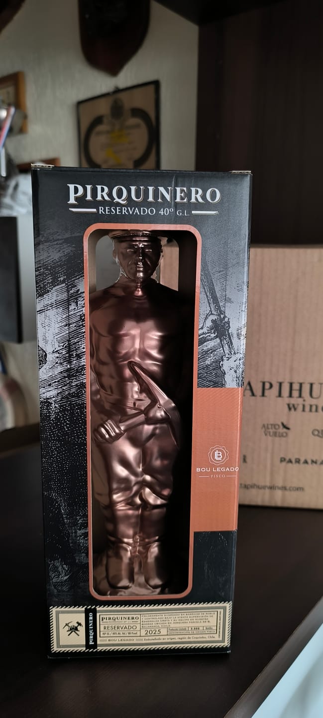 Customer photo review of Pisco Pirquinero 40º Cobre Blanco 750 ml