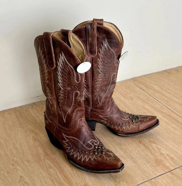 Customer photo review of Naomi Embroidered Western Boots