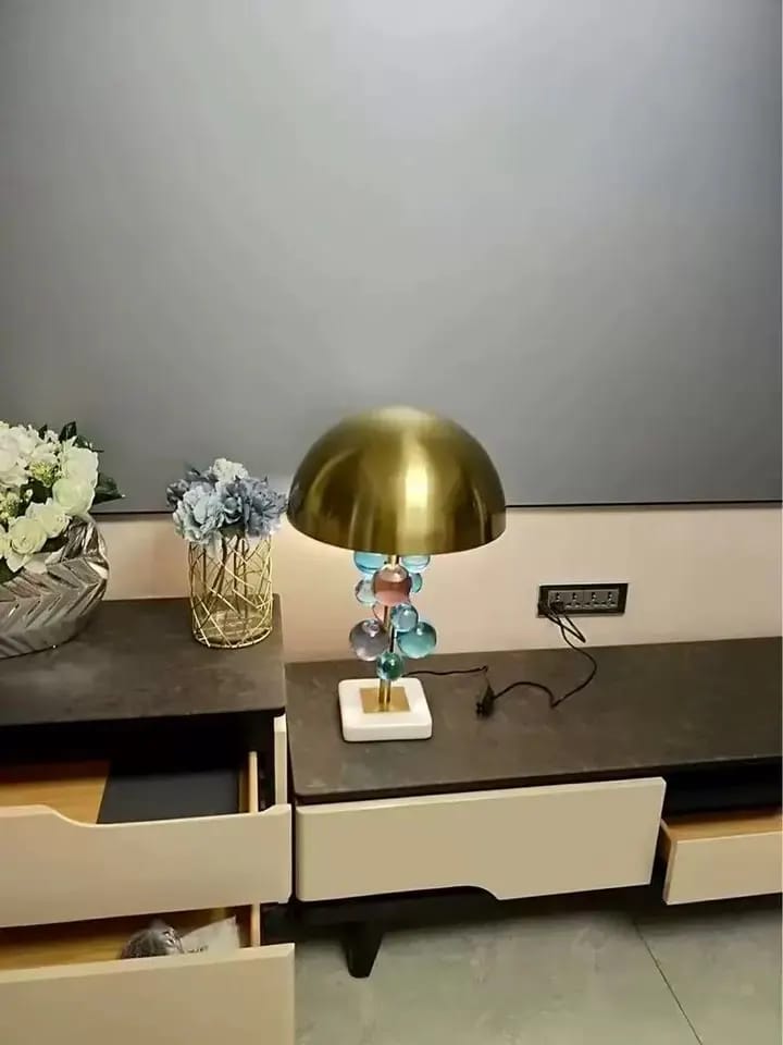 Customer photo review of Globo Table Lamp, Glass Spheres, White Marble Base, Gold Stem, E27
