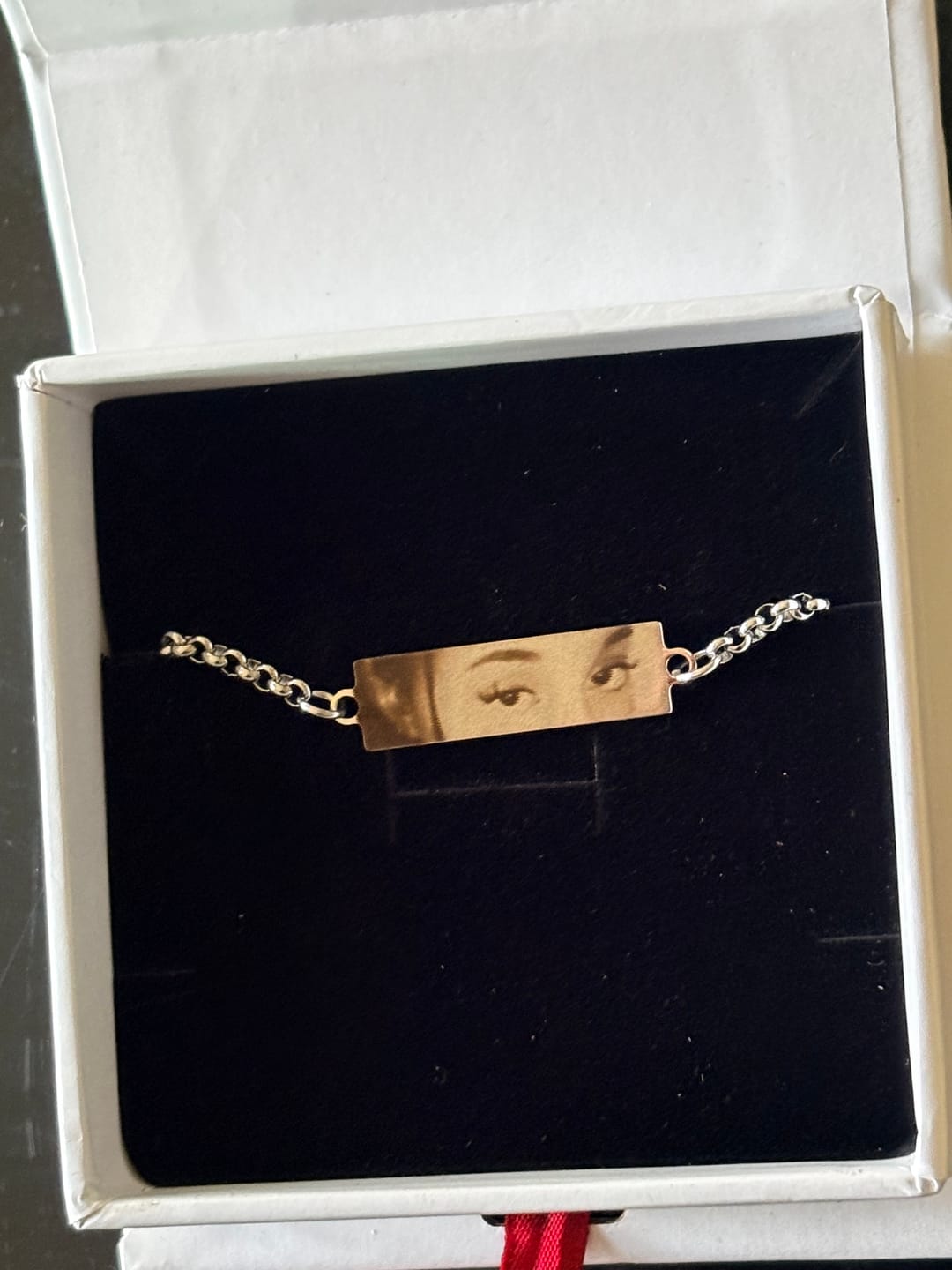 Customer photo review of Personalized Eye Photo Bracelet