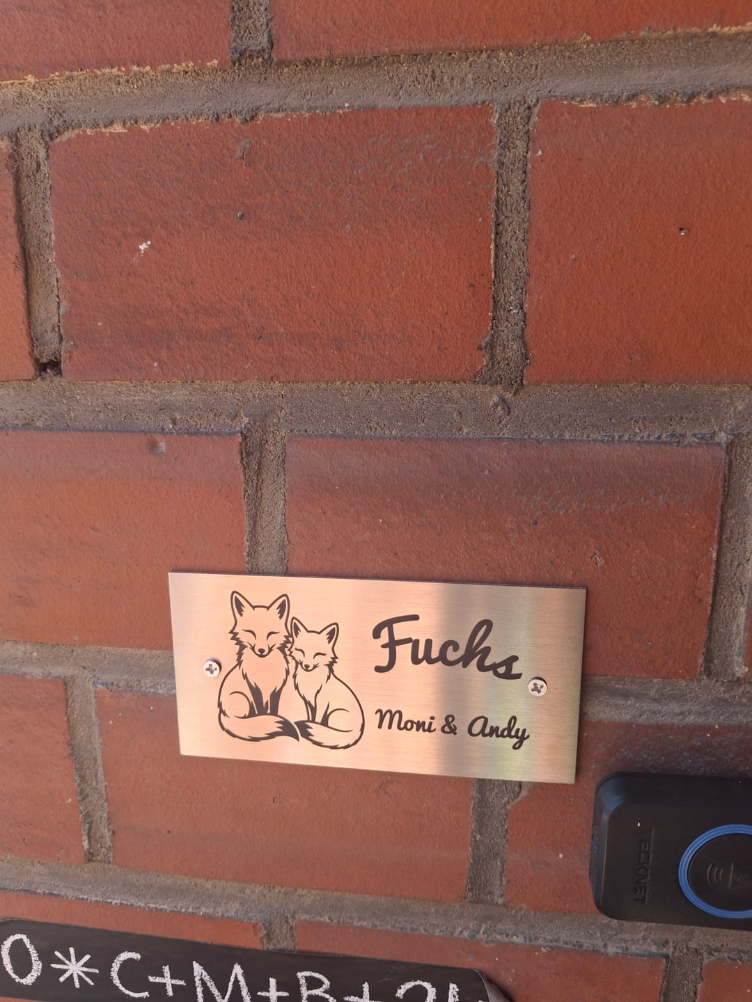 Customer photo review of V2A Edelstahlschild in verschiedenen Größen, individuell personalisierbar.