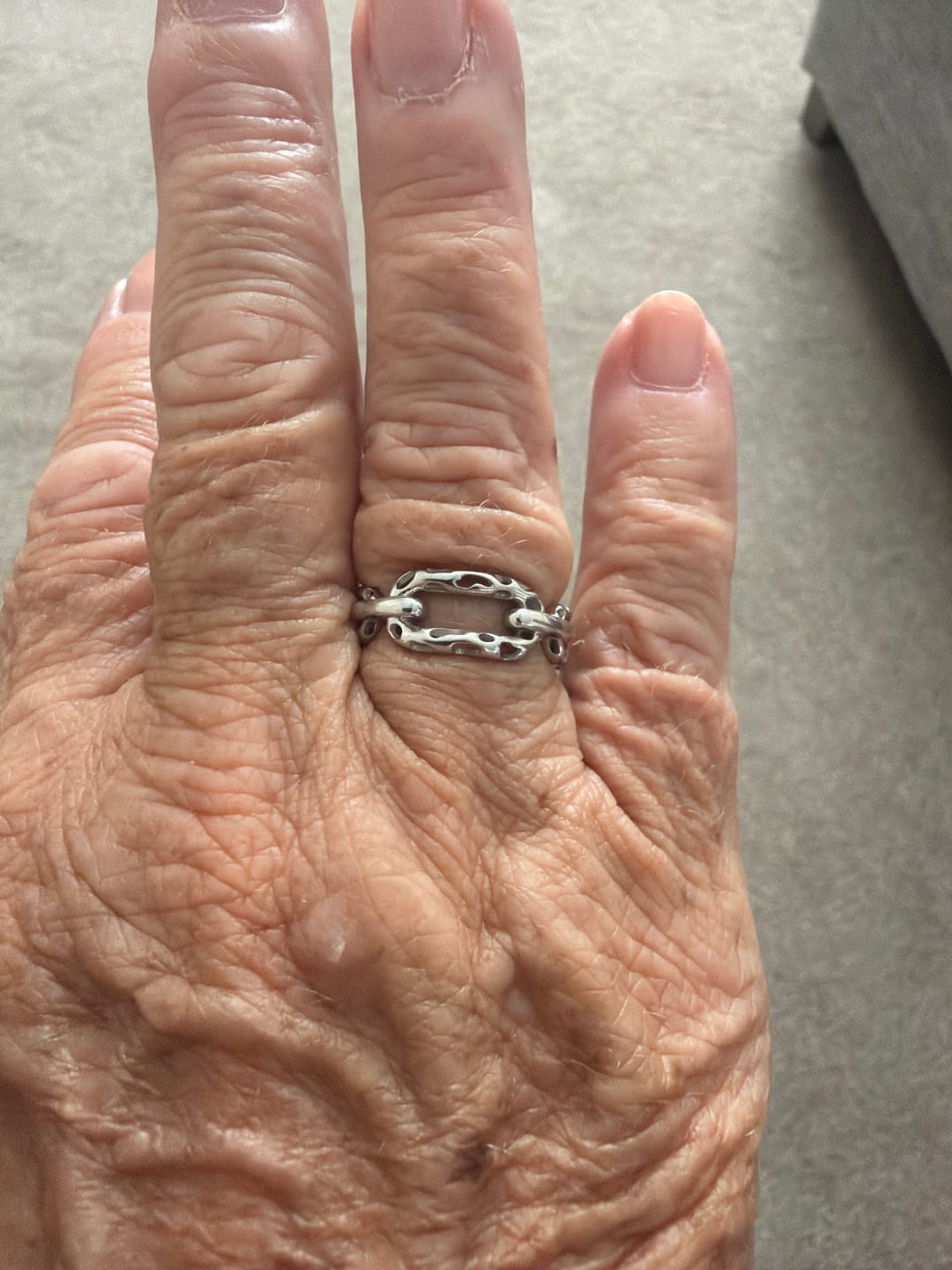 Customer photo review of Allegro Small Link Ring