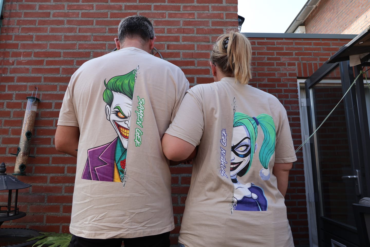 Customer photo review of Samen Gek Joker Cartoon - Premium Shirt Unisex ***