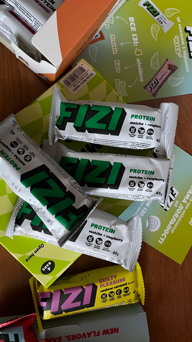 Customer photo review of Matcha + Raspberry