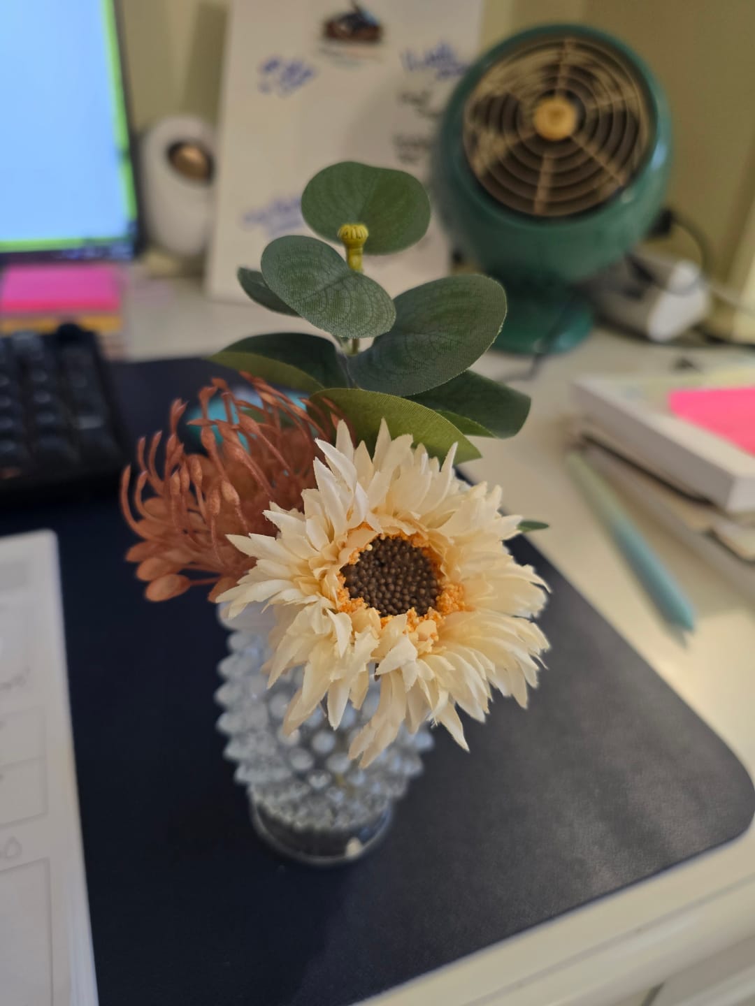 Customer photo review of Cream Fall Daisy Bunch