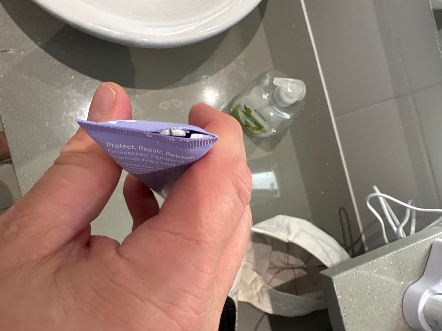 Customer photo review of HAP Refresh Toothpaste