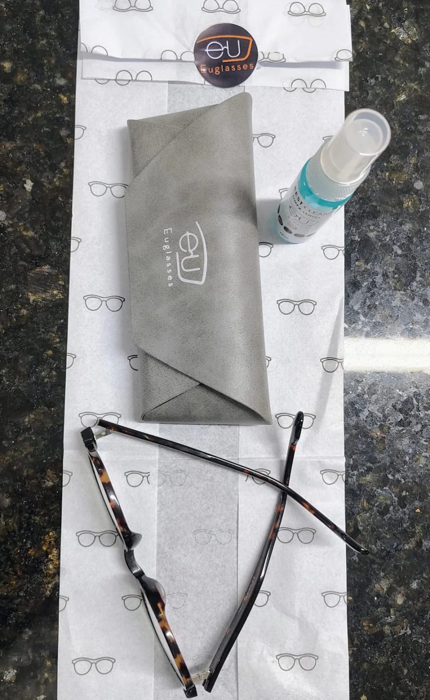 Customer photo review of Óculos de Grau Udine