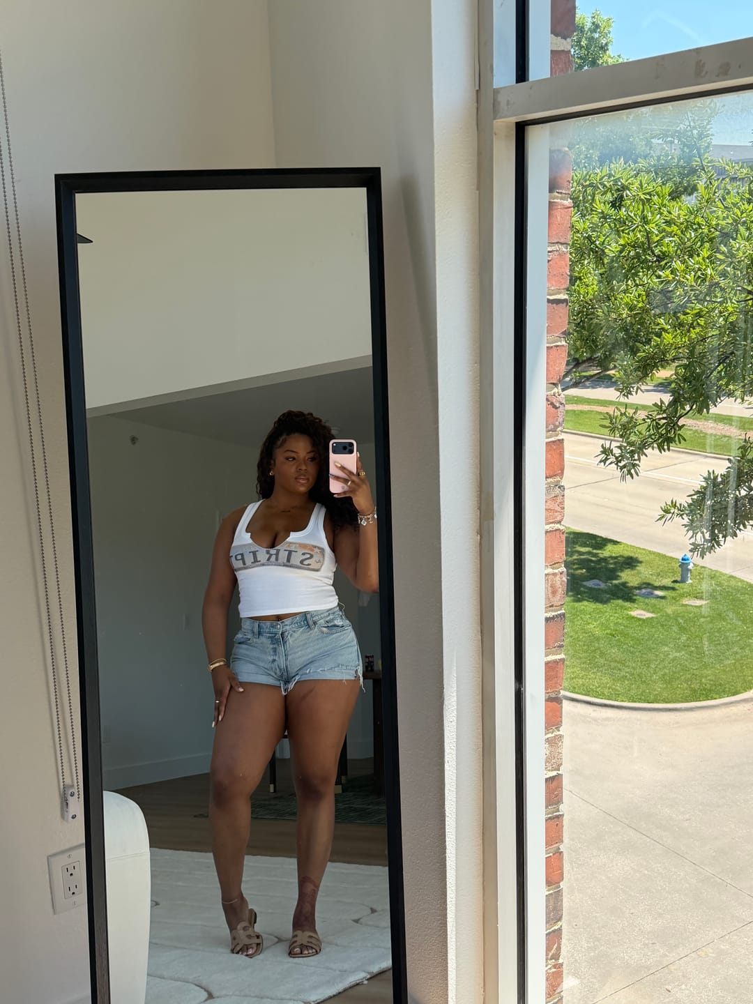 Customer photo review of LICENSE TANK